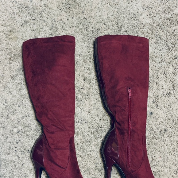 Boot - Picture 6 of 10